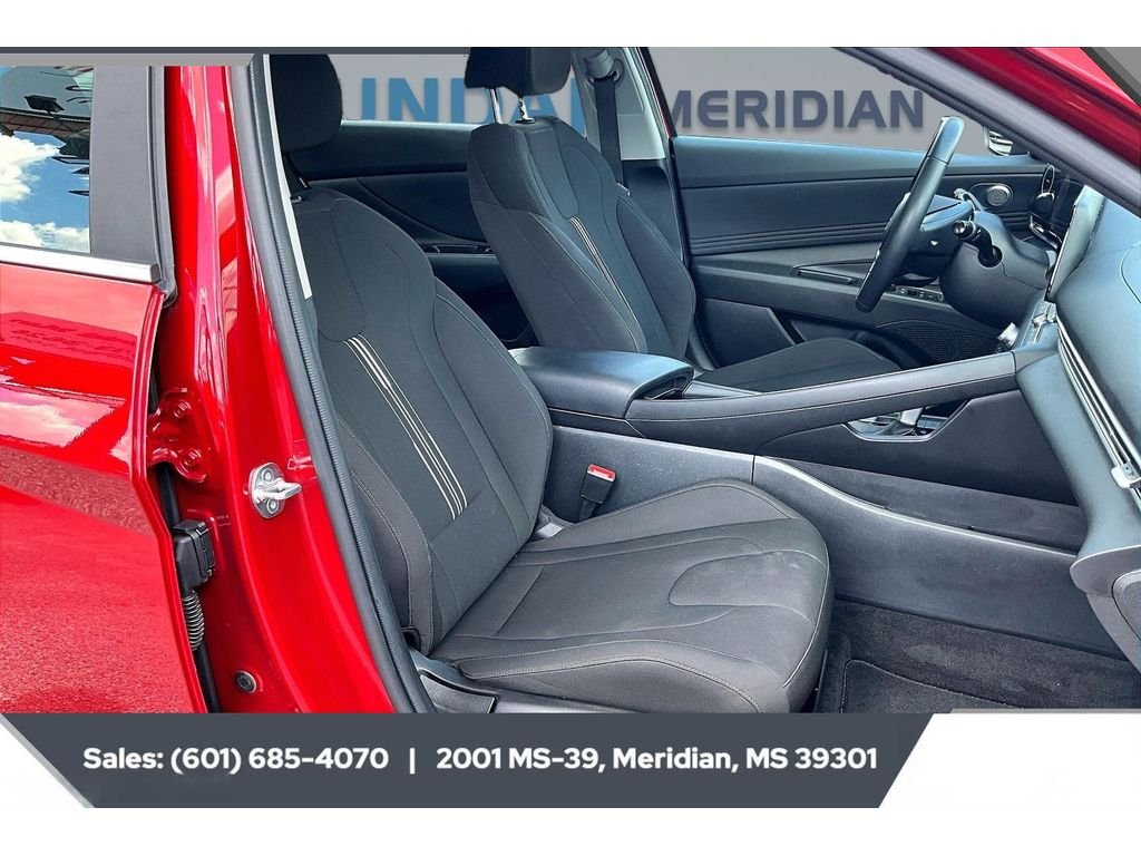 Used 2024 Ultimate Red Hyundai SEL image 6