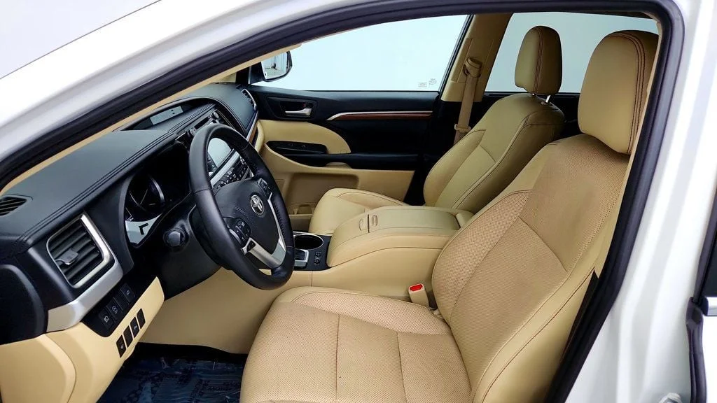 Used 2019 Blizzard Pearl Toyota Limited V6 AWD image 19