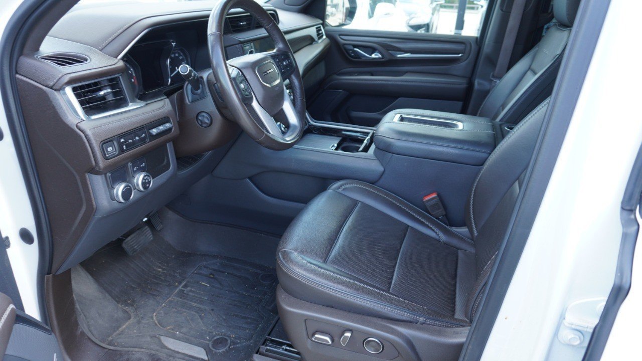 Used 2021 White GMC Denali image 6