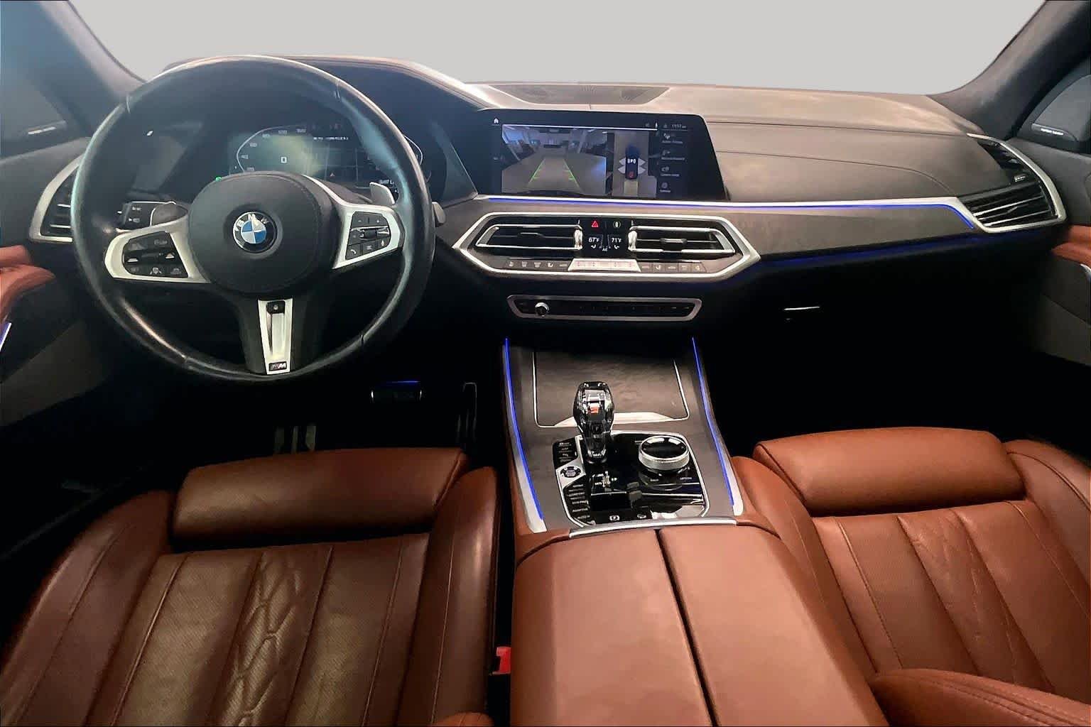 Certified Used 2021 Tanzanite Blue II Metallic BMW M50i image 14