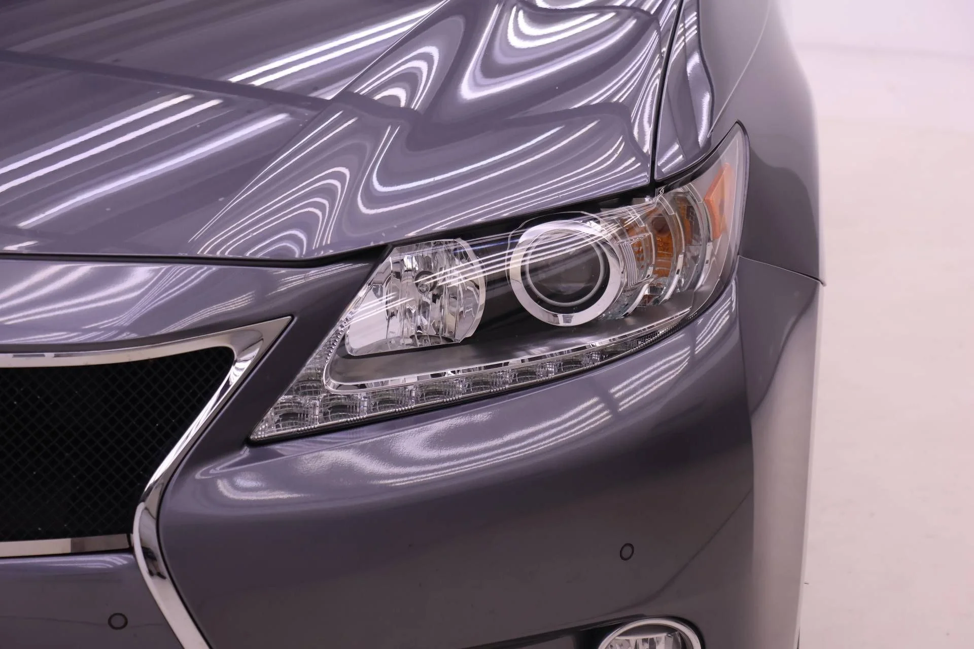 Used 2015 Gray Lexus 350 image 25