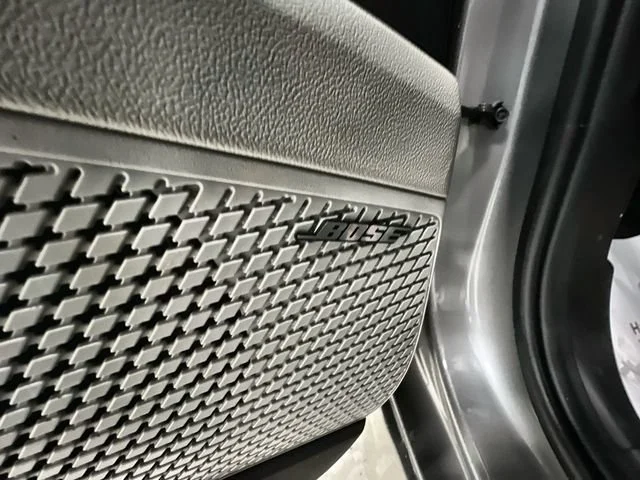 Certified Used 2024  Hyundai Limited image 25
