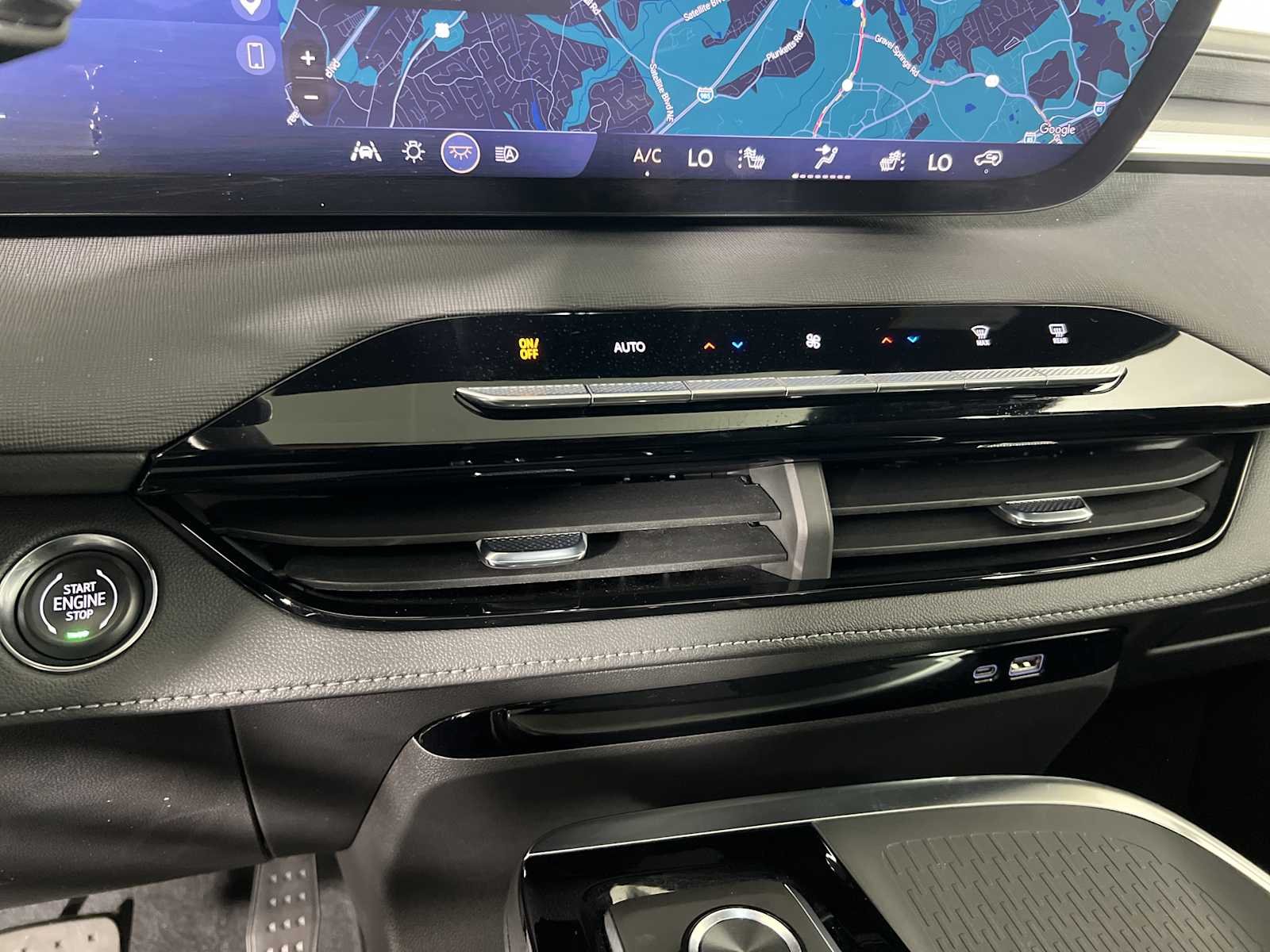 2026 Buick Enclave Sport Touring - Photo 31