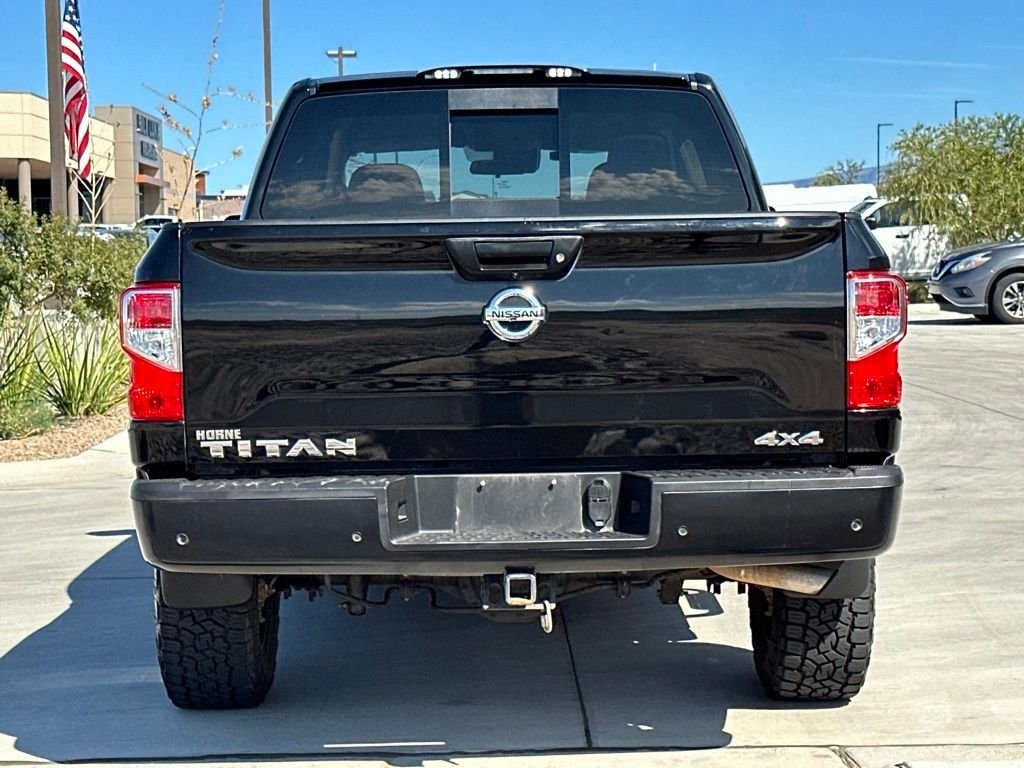 2020 Nissan Titan S photo 2