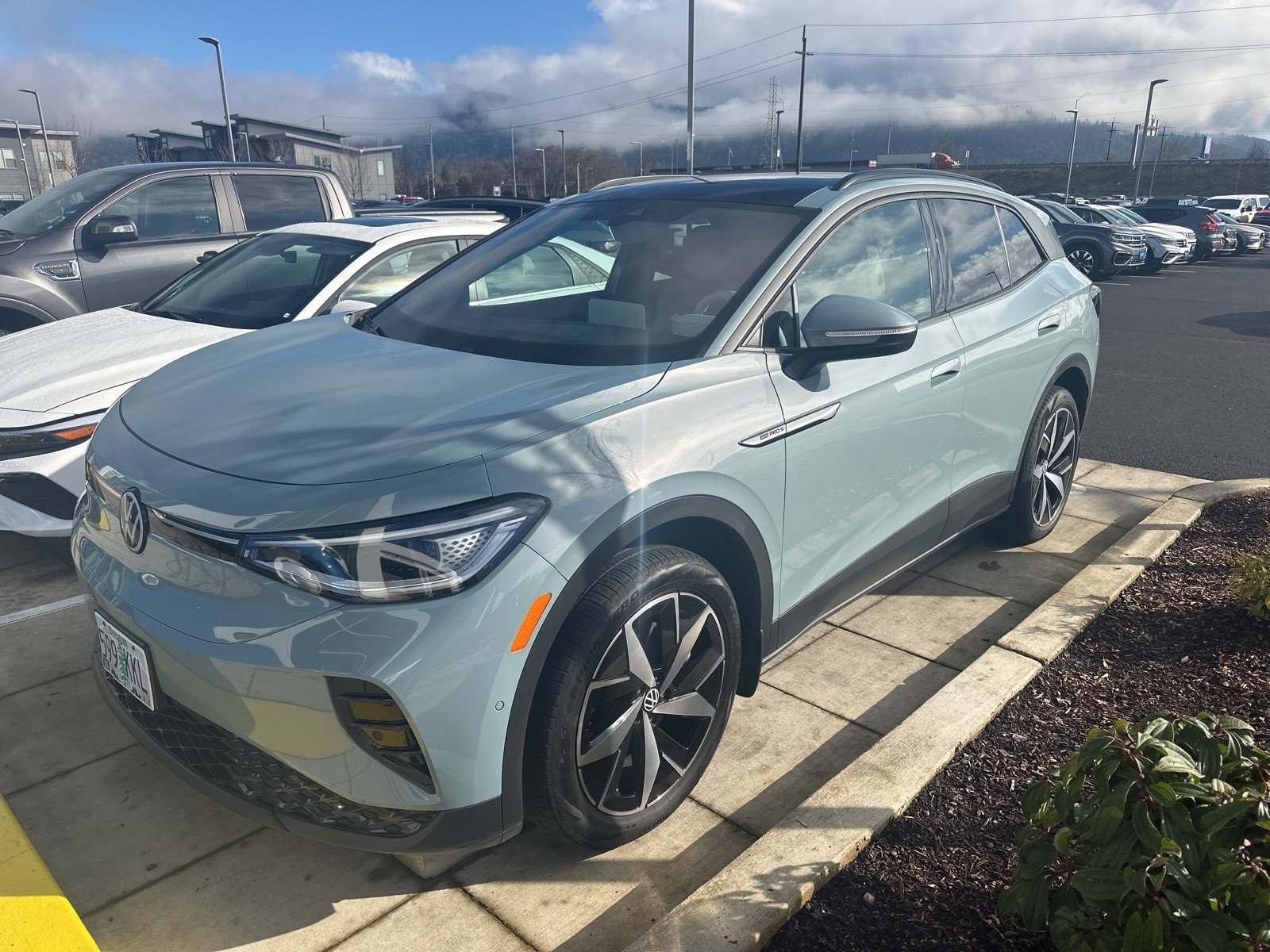 Used 2023 Volkswagen ID.4 PRO S with VIN 1V2WNPE8XPC026440 for sale in Eugene, OR