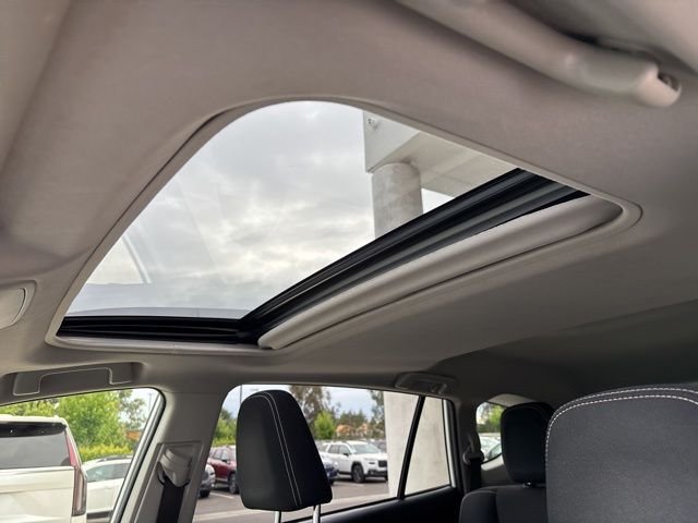 Used 2017 White Toyota XLE image 23