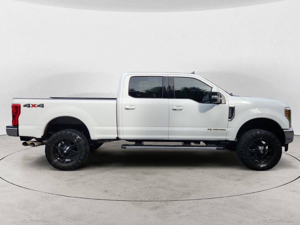 Used 2019 White Ford Lariat image 4
