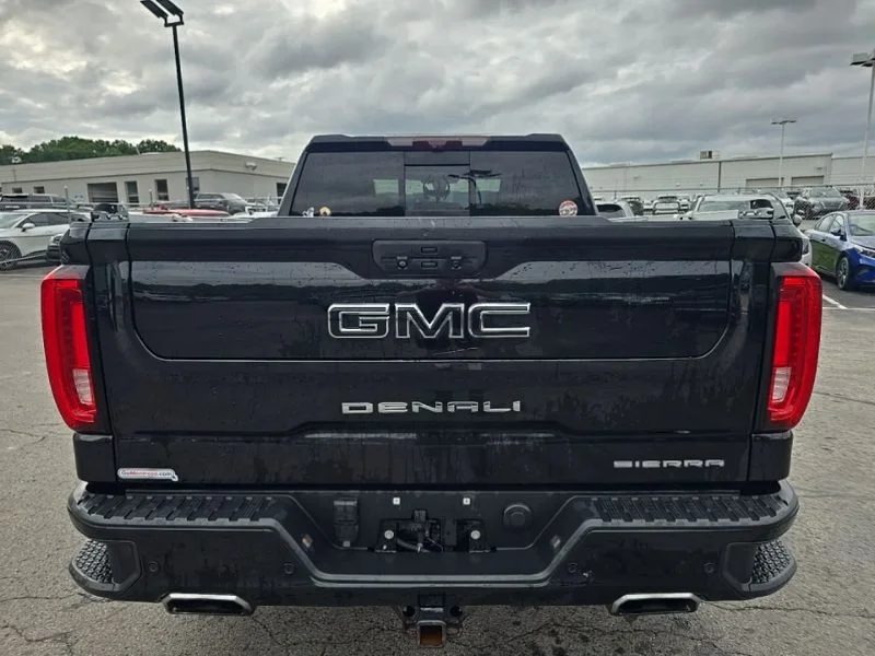 Used 2021 Black GMC Denali image 6