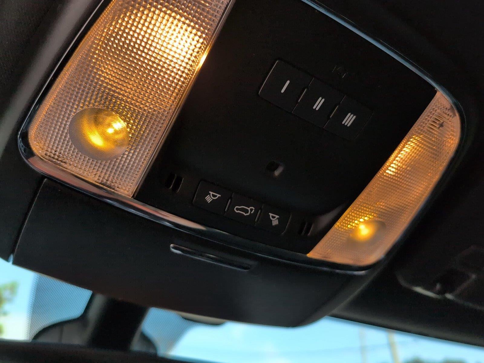 Used 2022 Bright White Clearcoat Jeep Laredo X image 23