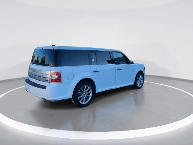 Used 2019 White Ford Limited image 7