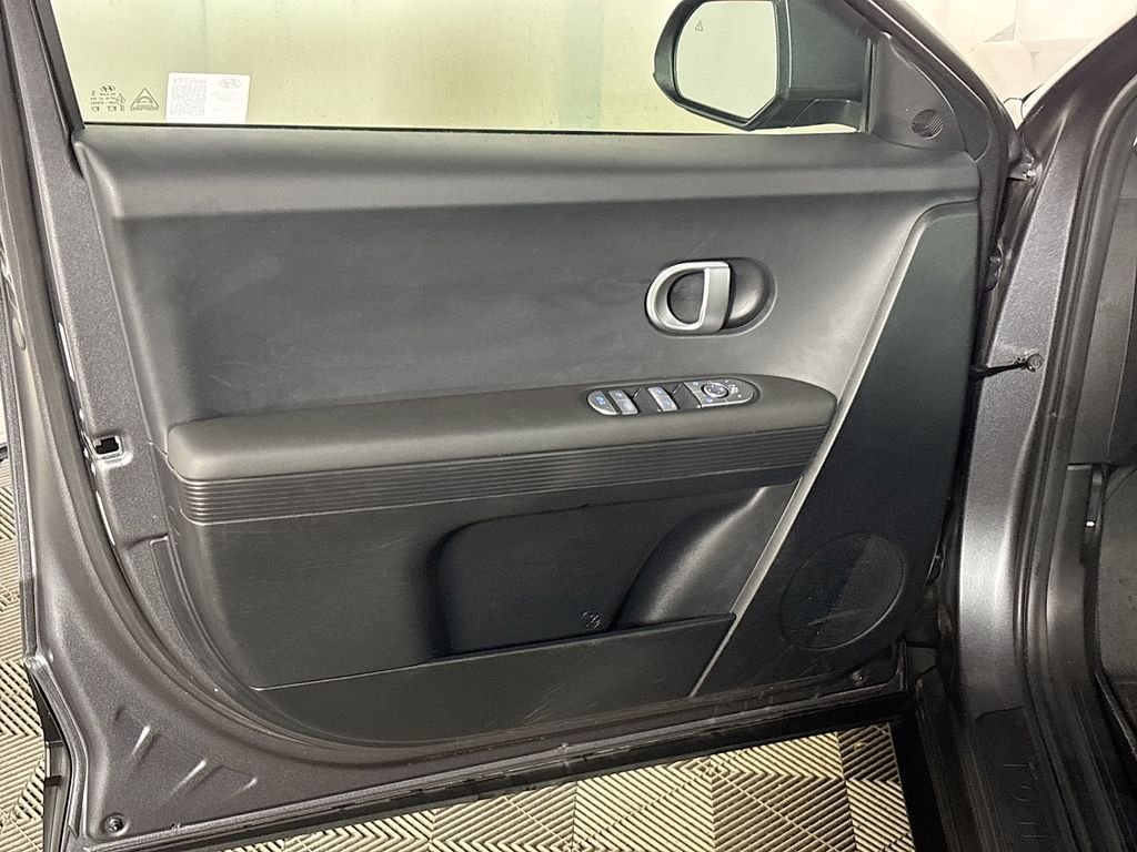 Used 2024 Gray Hyundai SEL image 10