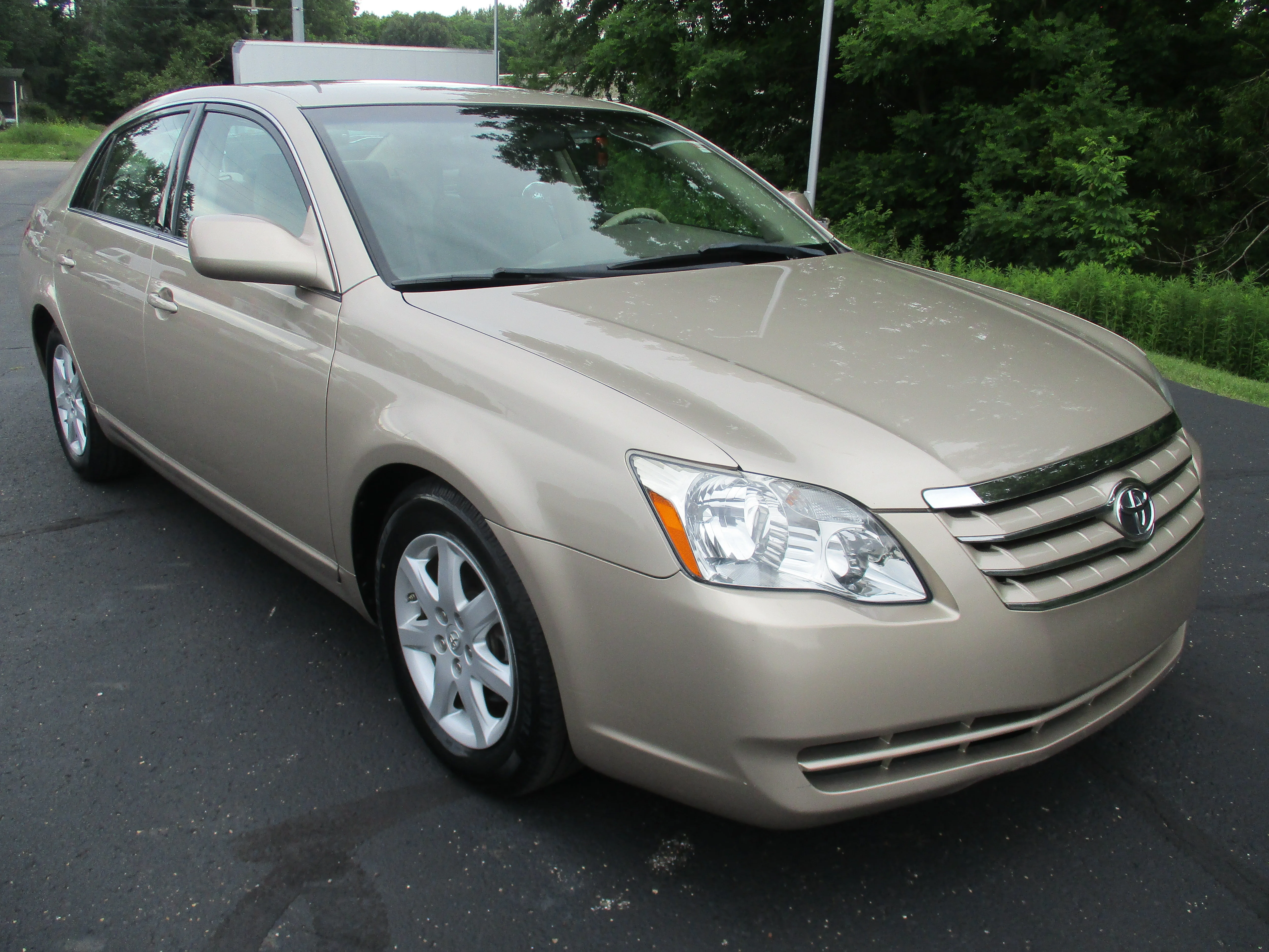 Used 2007 Beige Toyota  image 3