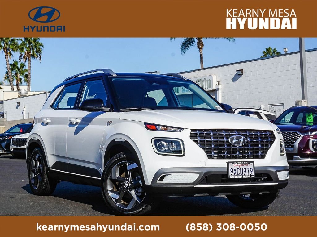 Used 2025 White Hyundai Limited image 1