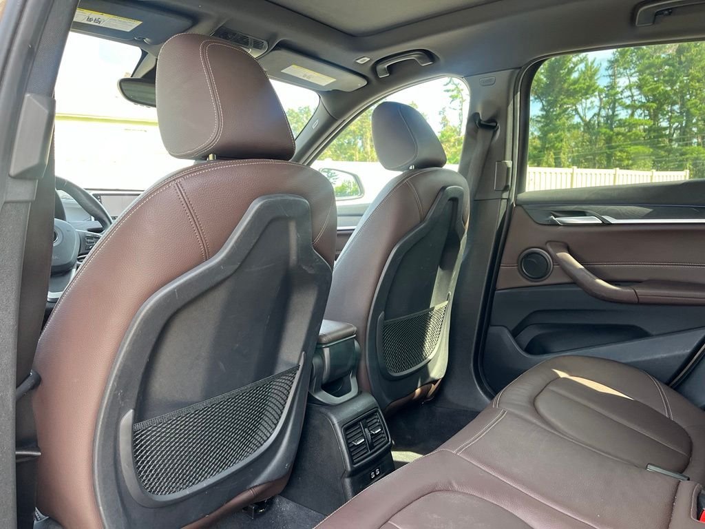 Used 2020 Beige BMW xDrive28i image 24