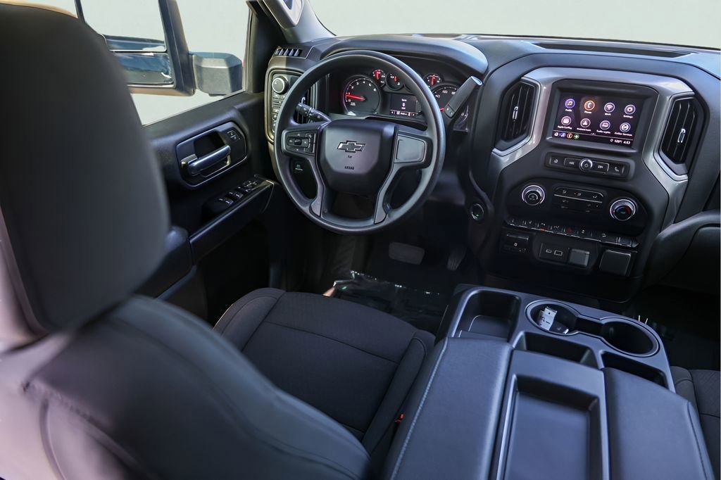 Used 2025 Lakeshore Blue Metallic Chevrolet Custom image 27