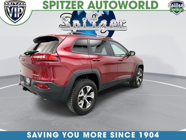 Used 2015 Red Jeep Trailhawk image 9
