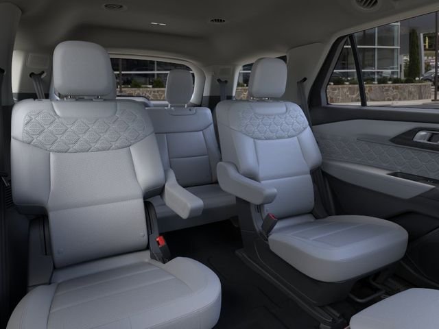 New 2026 Rapid Red Metallic Tinted Clearcoat Ford Platinum image 11
