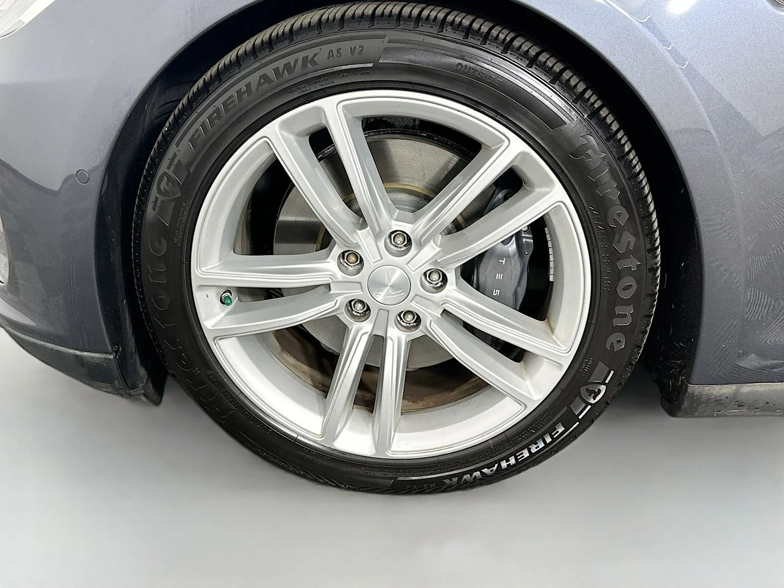 Used 2016 Black Tesla 75D image 28