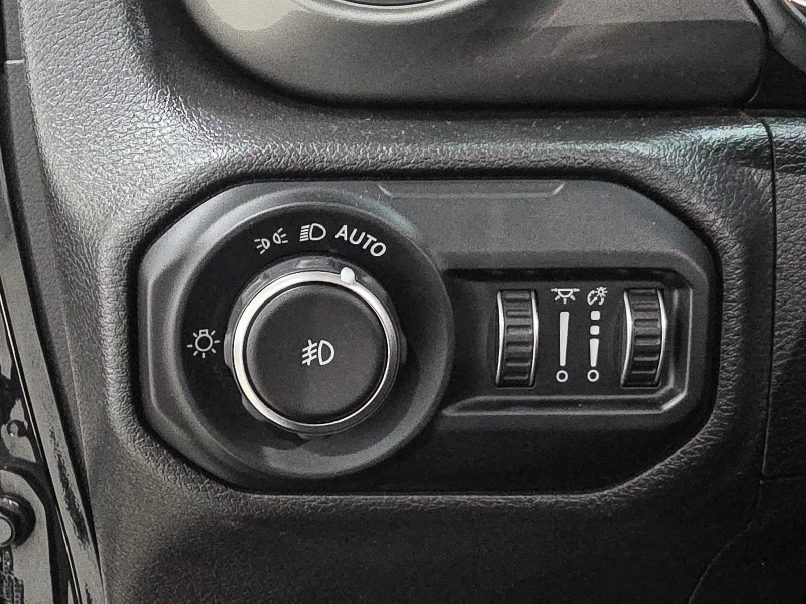 Certified Used 2021 Black Jeep Unlimited Sahara image 24