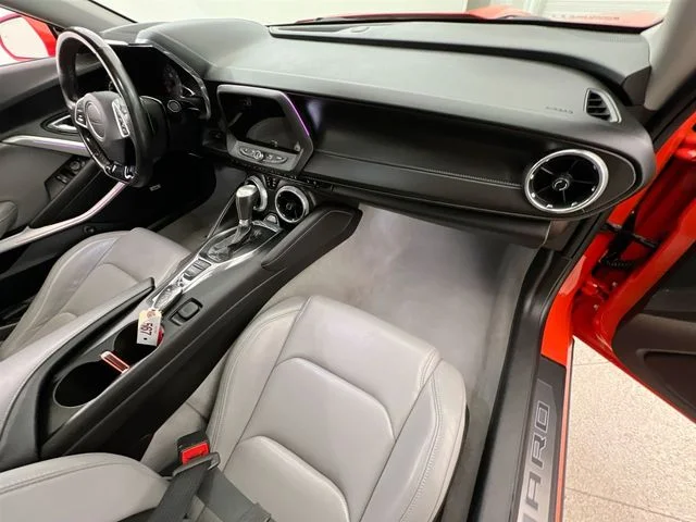 2019 Chevrolet Camaro 3LT - Photo 13