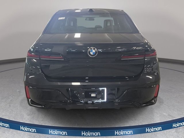New 2026 Black Sapphire Metallic BMW 7 Series image 5