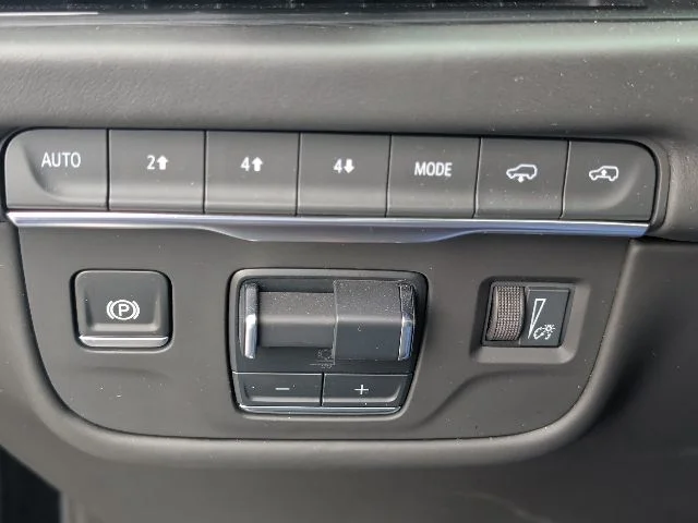 Used 2025 Black Cadillac Sport Platinum image 11