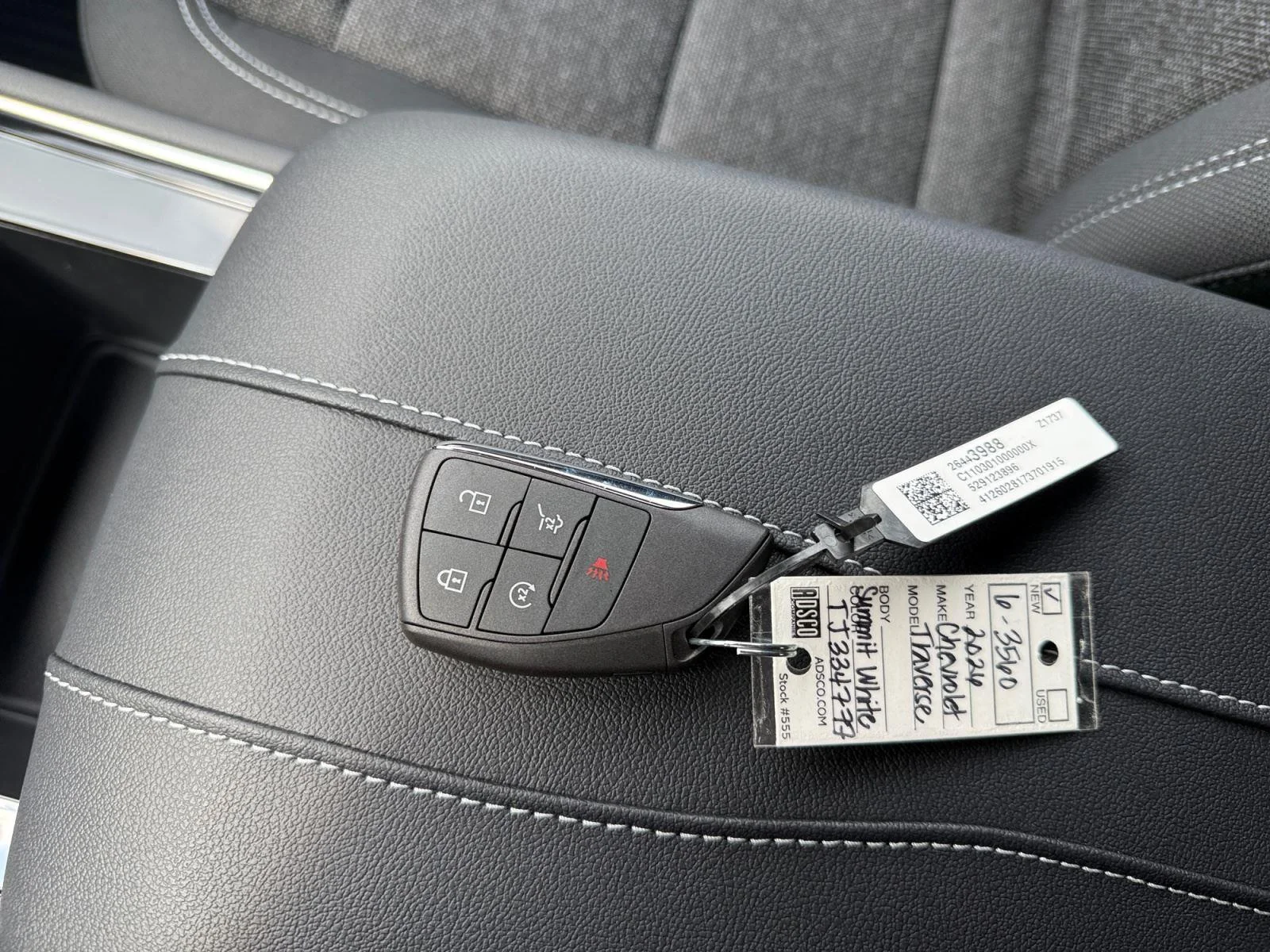 New 2026 Summit White Chevrolet LT image 33