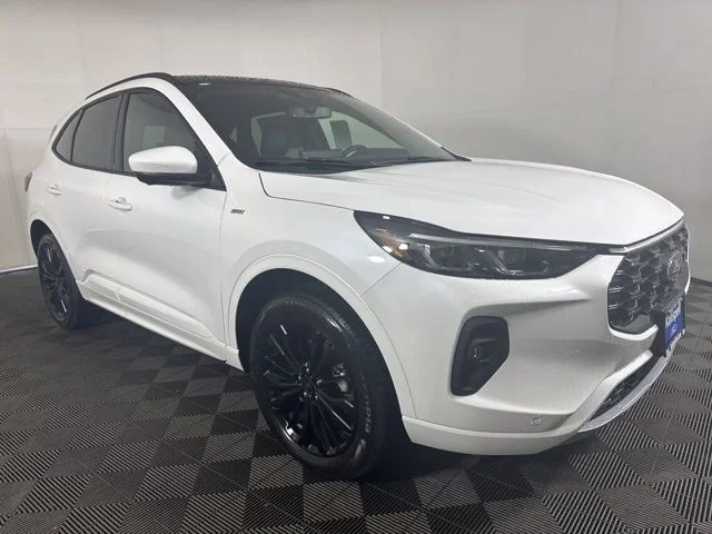 2026 Ford Escape ST-Line Elite AWD 2.0L's photo