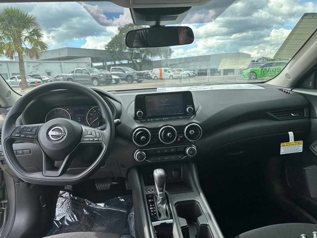 2025 Nissan Sentra S - Photo 12
