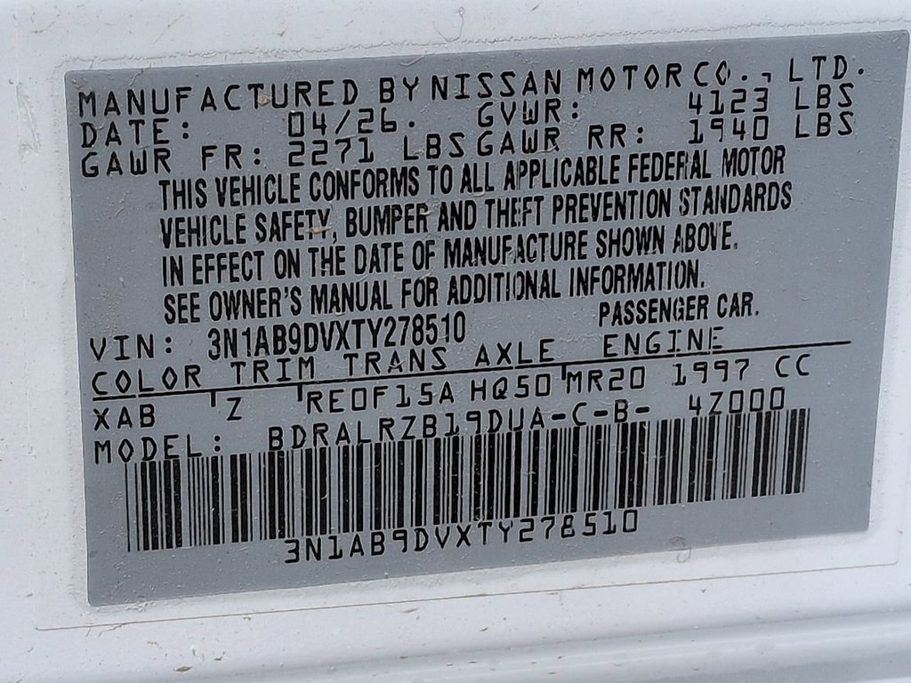 New 2026 Aspen White TriCoat / Super Black Two-tone Nissan SR image 15