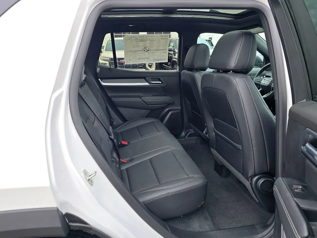 New 2026 Summit White GMC Elevation image 33