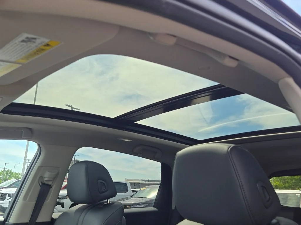 Used 2021 Black Acura Base image 24