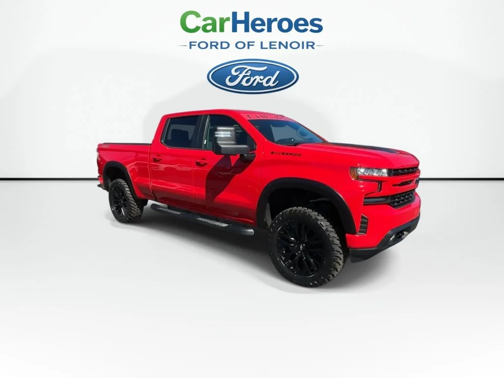 Used 2020 Red Chevrolet RST image 2