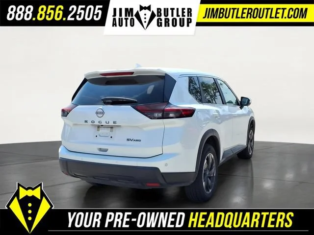 Used 2024  Nissan SV image 25