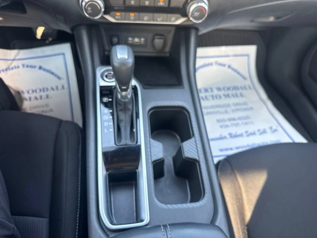 Used 2025 Super Black Nissan SV image 21