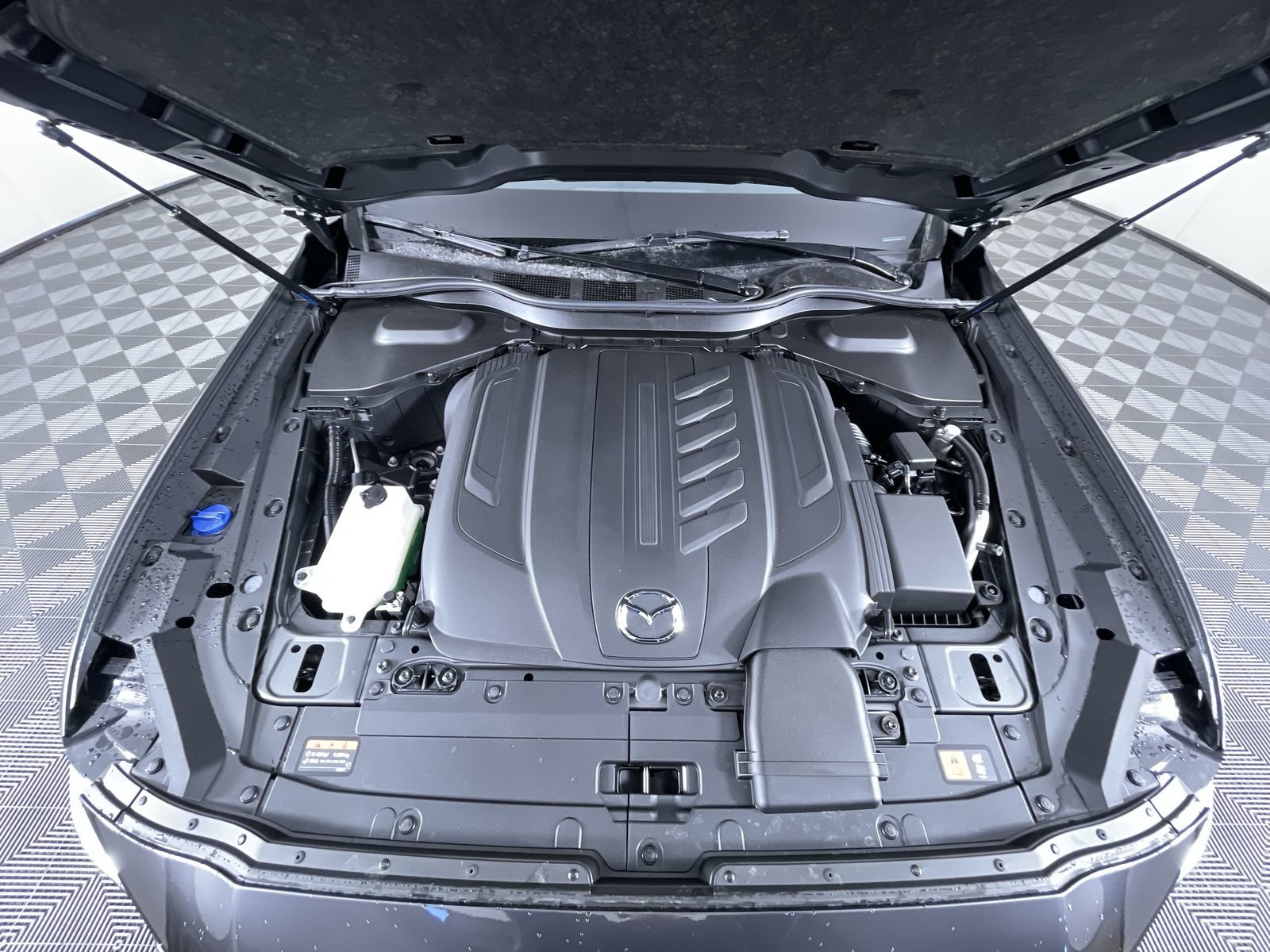 New 2026 Machine Gray Metallic Mazda Preferred image 29