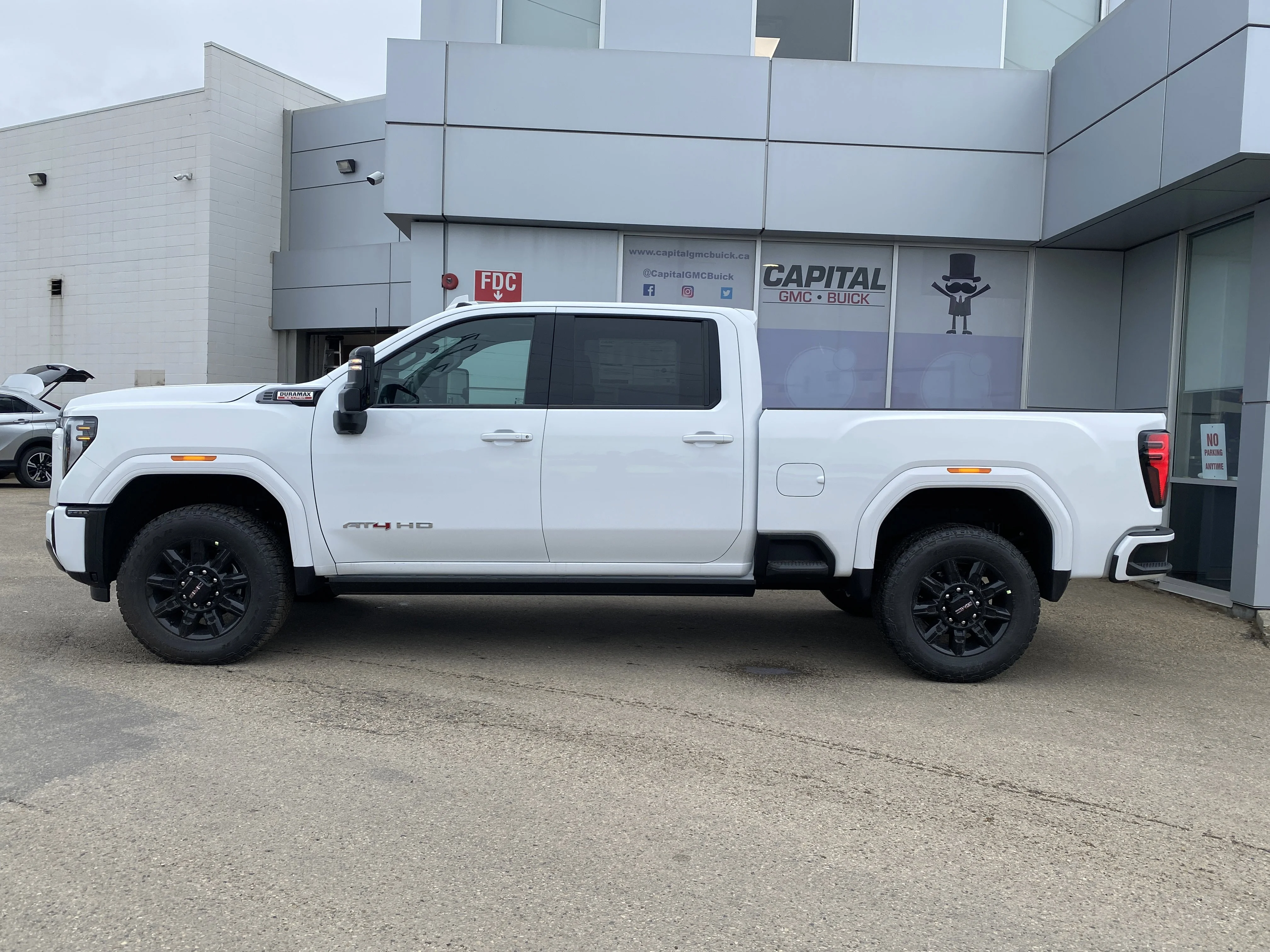 New 2026 Summit White GMC AT4 image 3