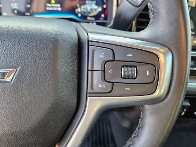 Used 2025 Sterling Gray Metallic Chevrolet LT image 18