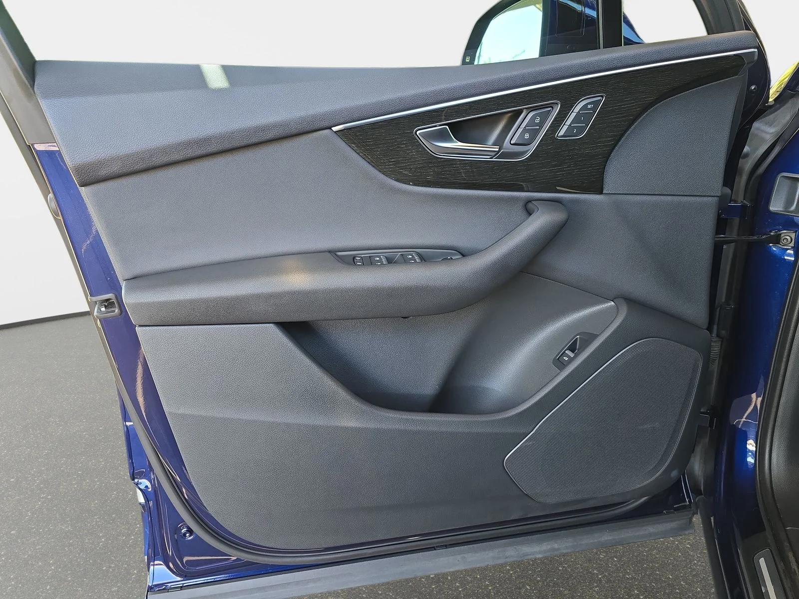 Used 2022 Blue Metallic Audi 55 Premium image 30