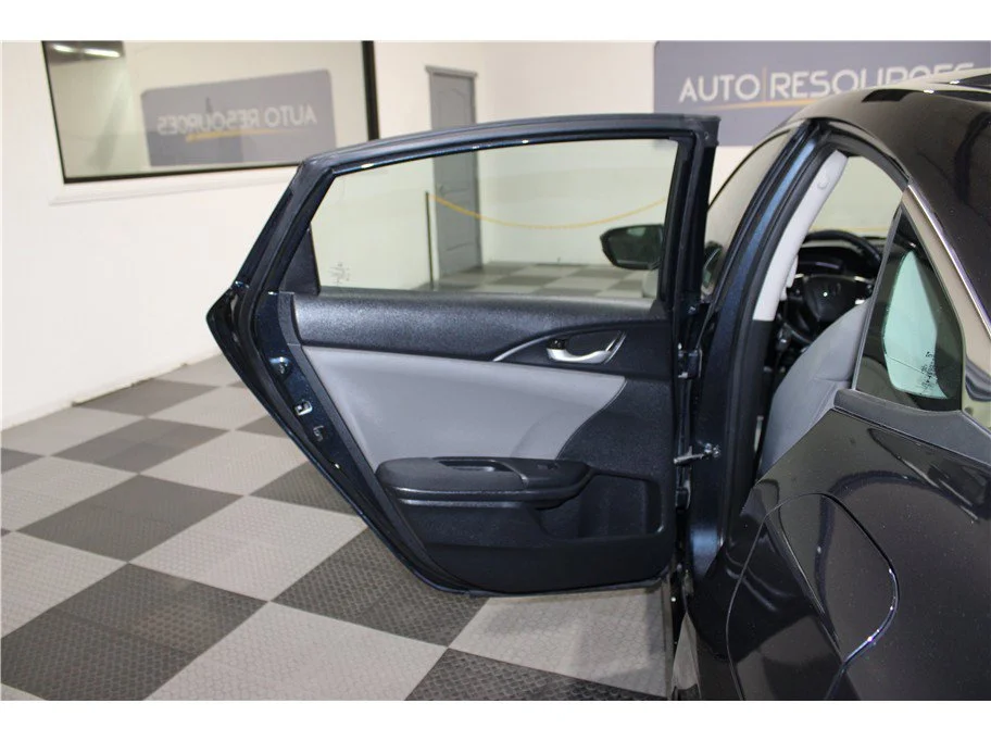 Used 2020 Dark Blue Honda LX image 13