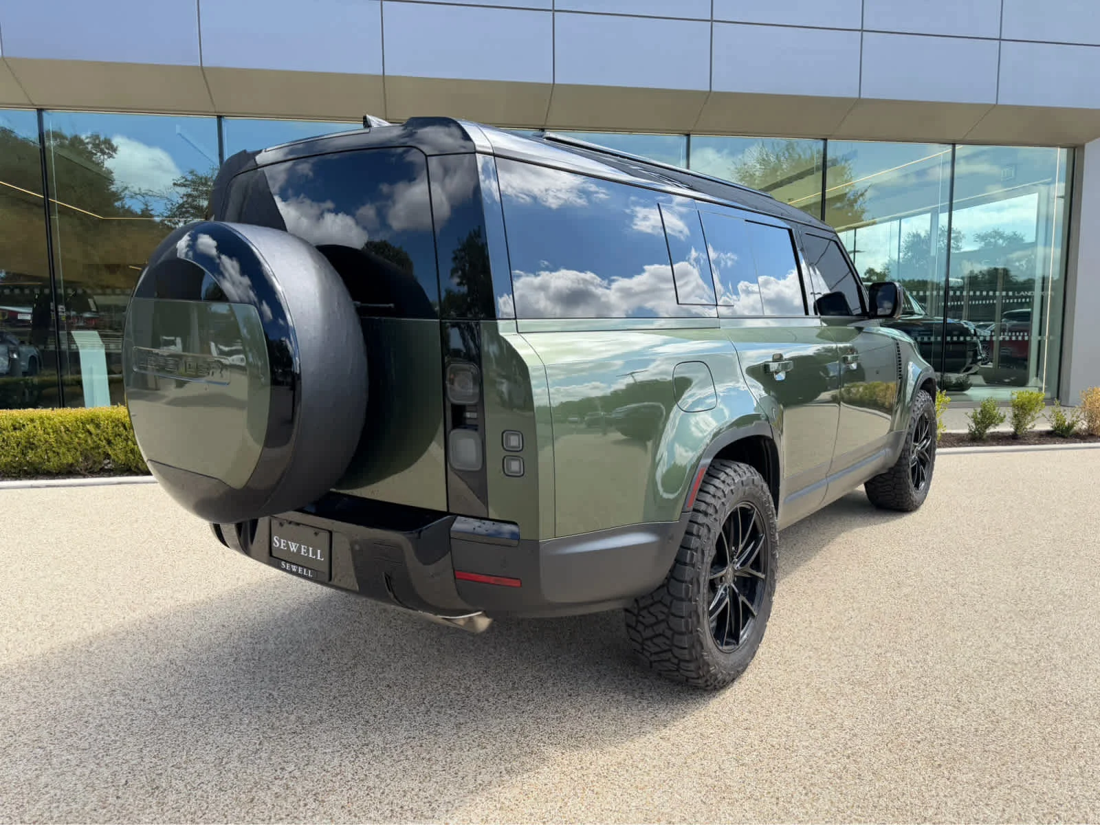 Certified Used 2026 Woolstone Green Metallic Land Rover S image 7