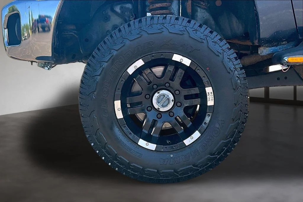 Used 2016 Blue Ford XLT image 9