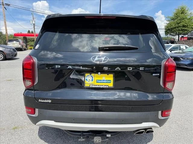 Used 2022 Black Hyundai SEL image 12