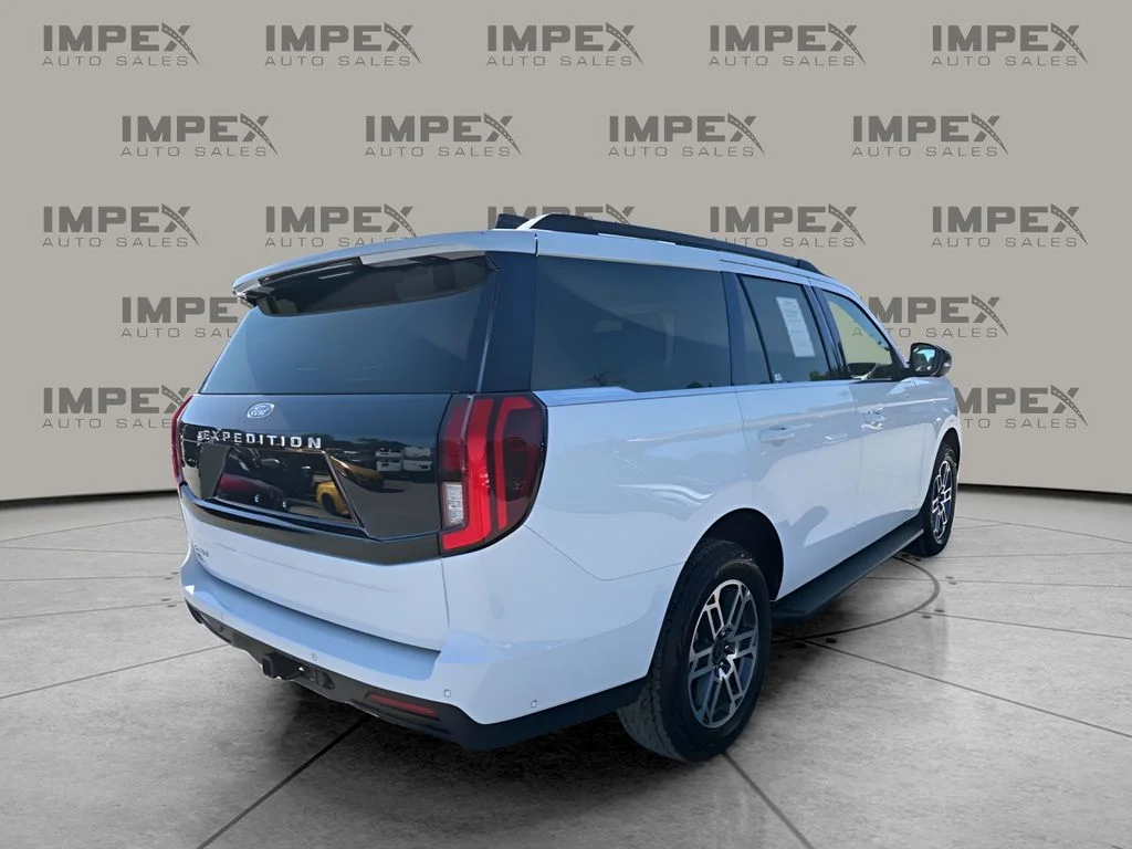 Used 2025 White Ford Active image 5