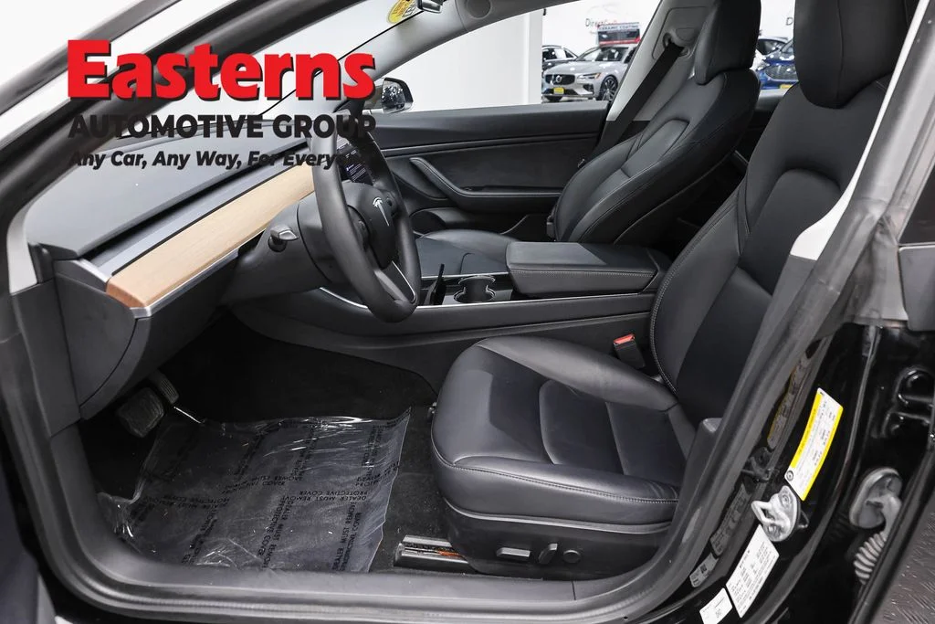 Used 2020 Black Tesla Long Range image 13