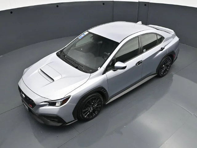 Used 2025 Ice Silver Metallic Subaru Premium image 35