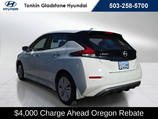 Used 2025 Glacier White Nissan S image 5