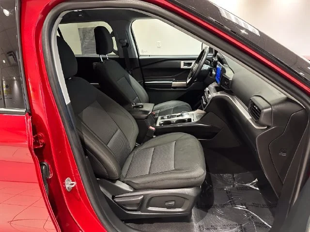 Used 2024  Ford XLT image 6