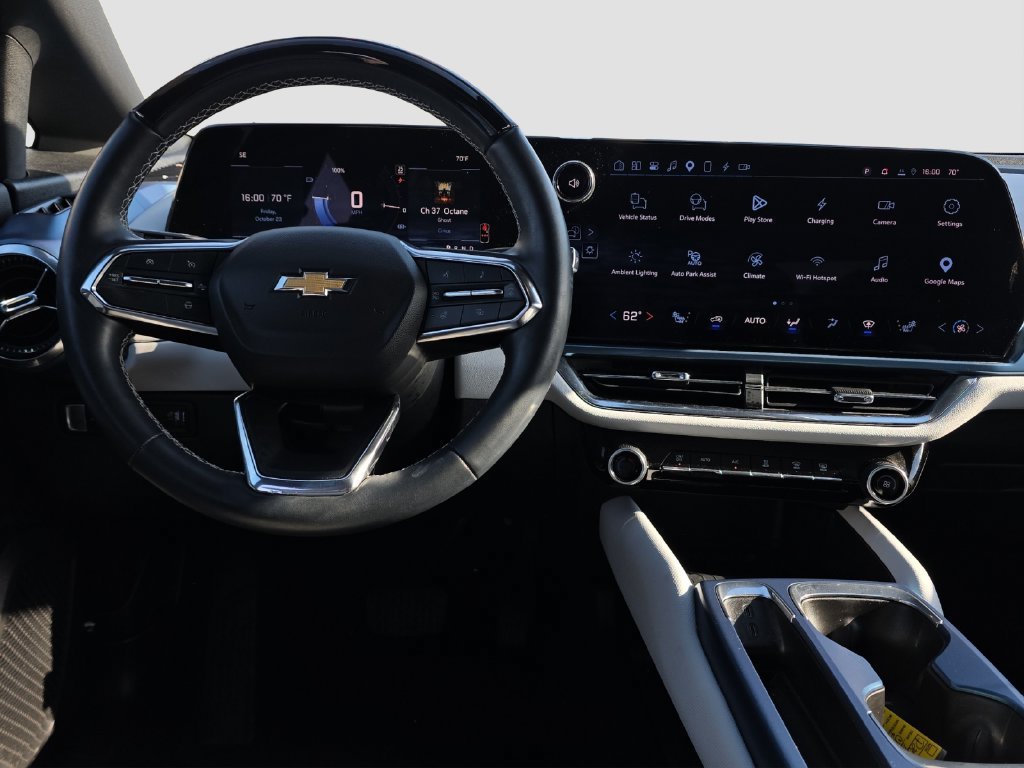 2024 Chevrolet Equinox EV LT - Photo 13