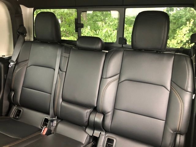 Used 2025 Gray Jeep High Tide image 29